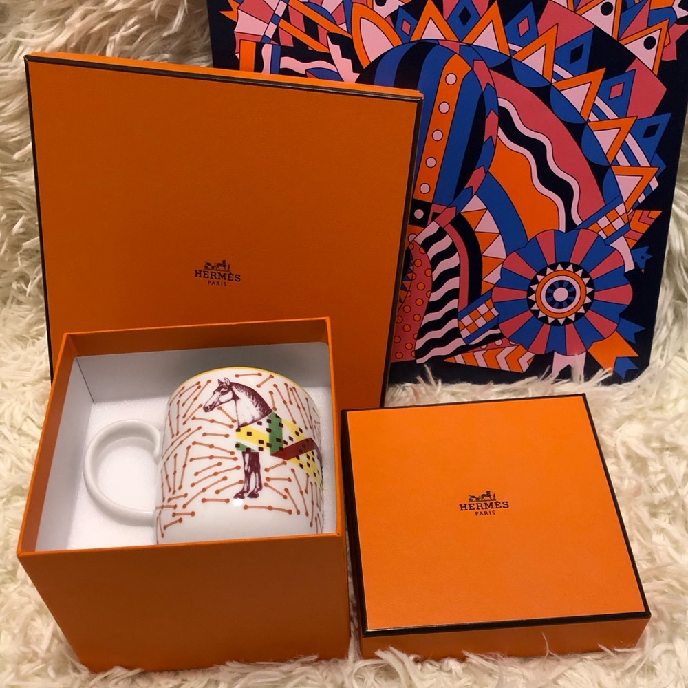 Hermès Mug (Free Hermes Table Book & Paper Bag)